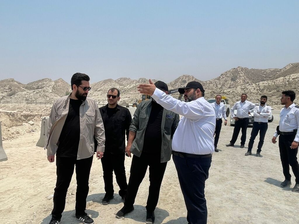 بازدید مدیران پتروشیمی جم از روند اجرای شرکت توسعه پلیمر کنگان