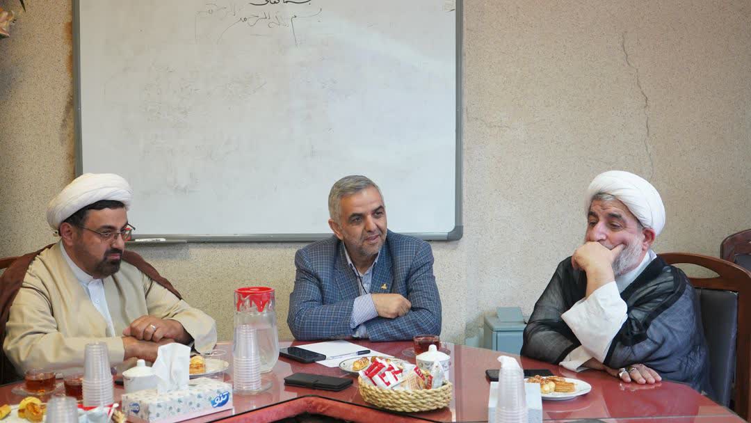 نشست هماندیشی ائمه جماعات ادارات گاز گیلان با محوریت نماز و مهدویت برگزار شد