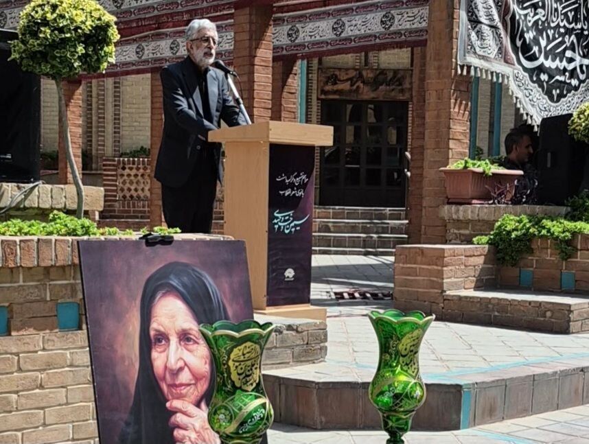 حداد عادل: «سیمیندخت وحیدی» به عنوان شاعر مومن و انقلابی شناخته شد