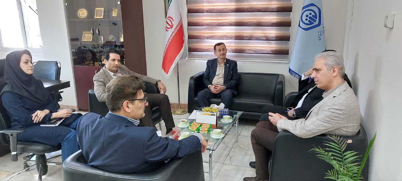 در دیدار مدیر درمان تامین اجتماعی گیلان با نماینده فومن و شفت مطرح شد: پس از تخصصی سازی درمانگاه فومن ، احداث درمانگاه شفت در اولویت قرار گیرد