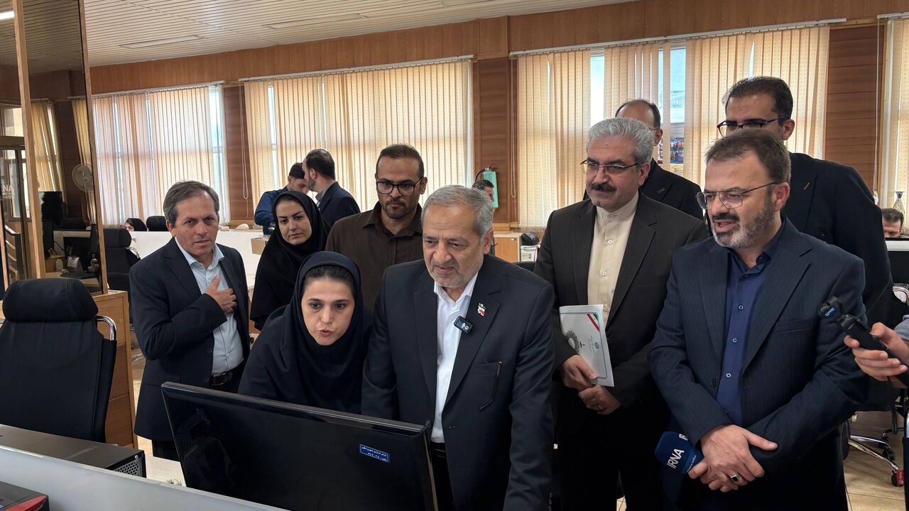 وزیر آموزش و پرورش از ایرنا بازدید کرد
