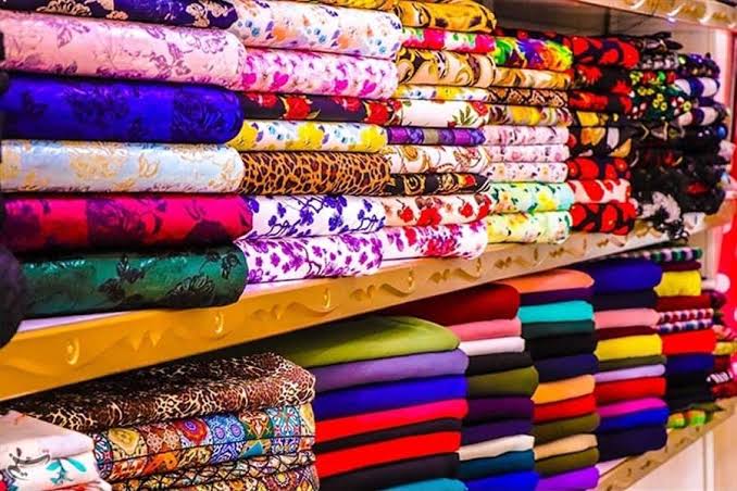 از طاقه پارچه تا ویترین لباس؛ گرانی در بازار تهران چطور تکثیر میشود؟