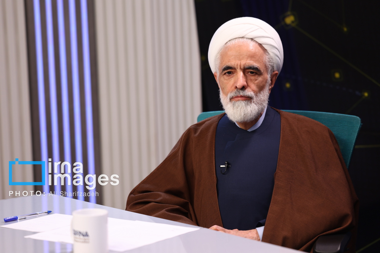 ۹۰ هزار مقرره در کشور داریم/ تاکید دولت چهاردهم بر مقرراتزدایی از کسب و کارها