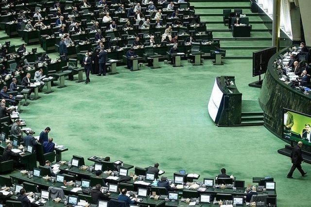 شکار «امضاهای طلایی» و «رفتارهای سلیقه‌ای» در بورس