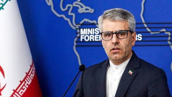 بقائی: ادعای بازگشت تنگه هرمز به وضعیت عادی با واقعیت‌های میدانی تطابق ندارد
